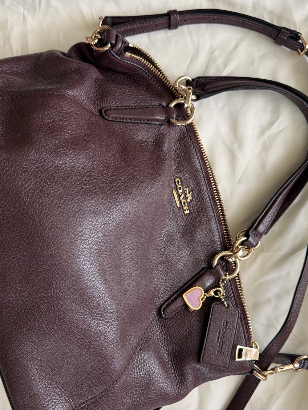 Coach Pebbled Leather Shoulder Bag in Burgundy with Gold Hardware - Picture 4 of 12